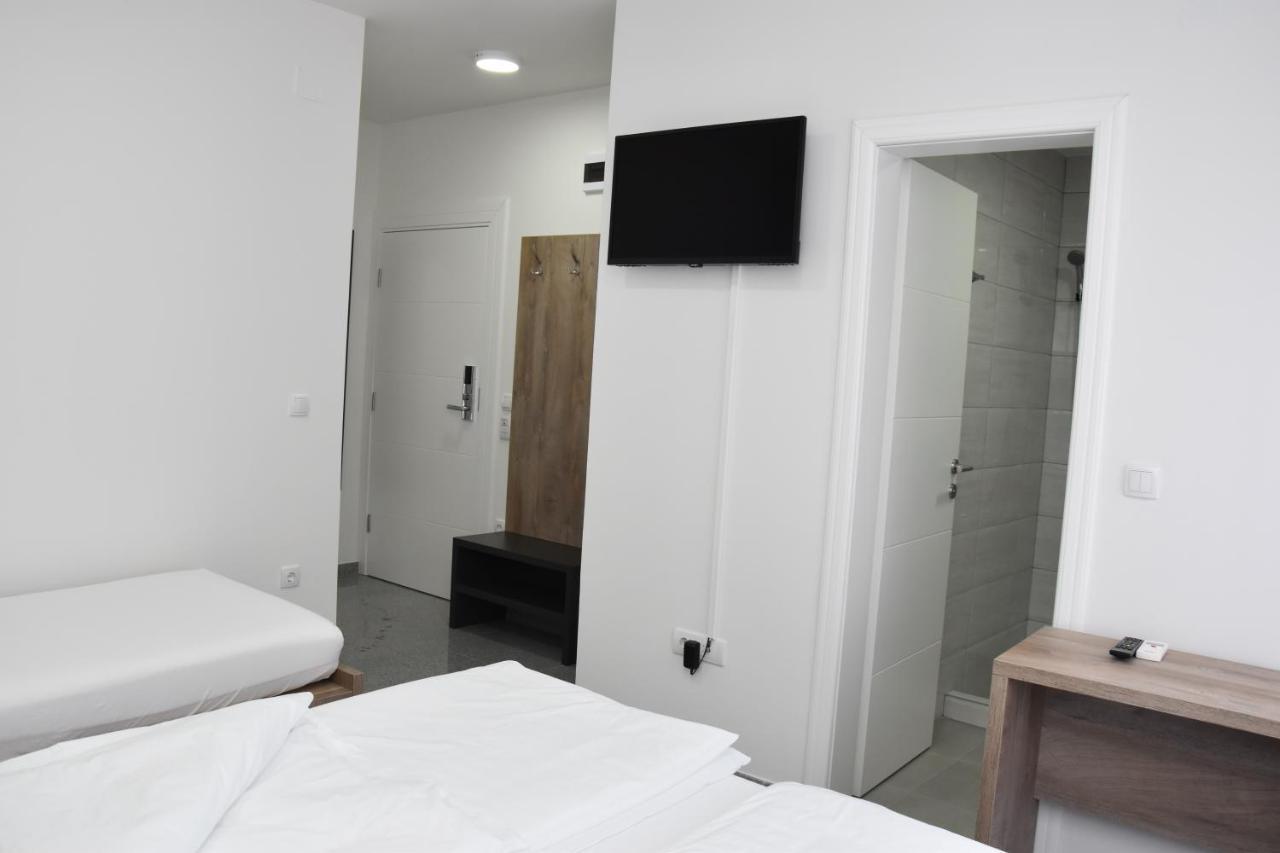 Motel Centar ビイェリナ エクステリア 写真