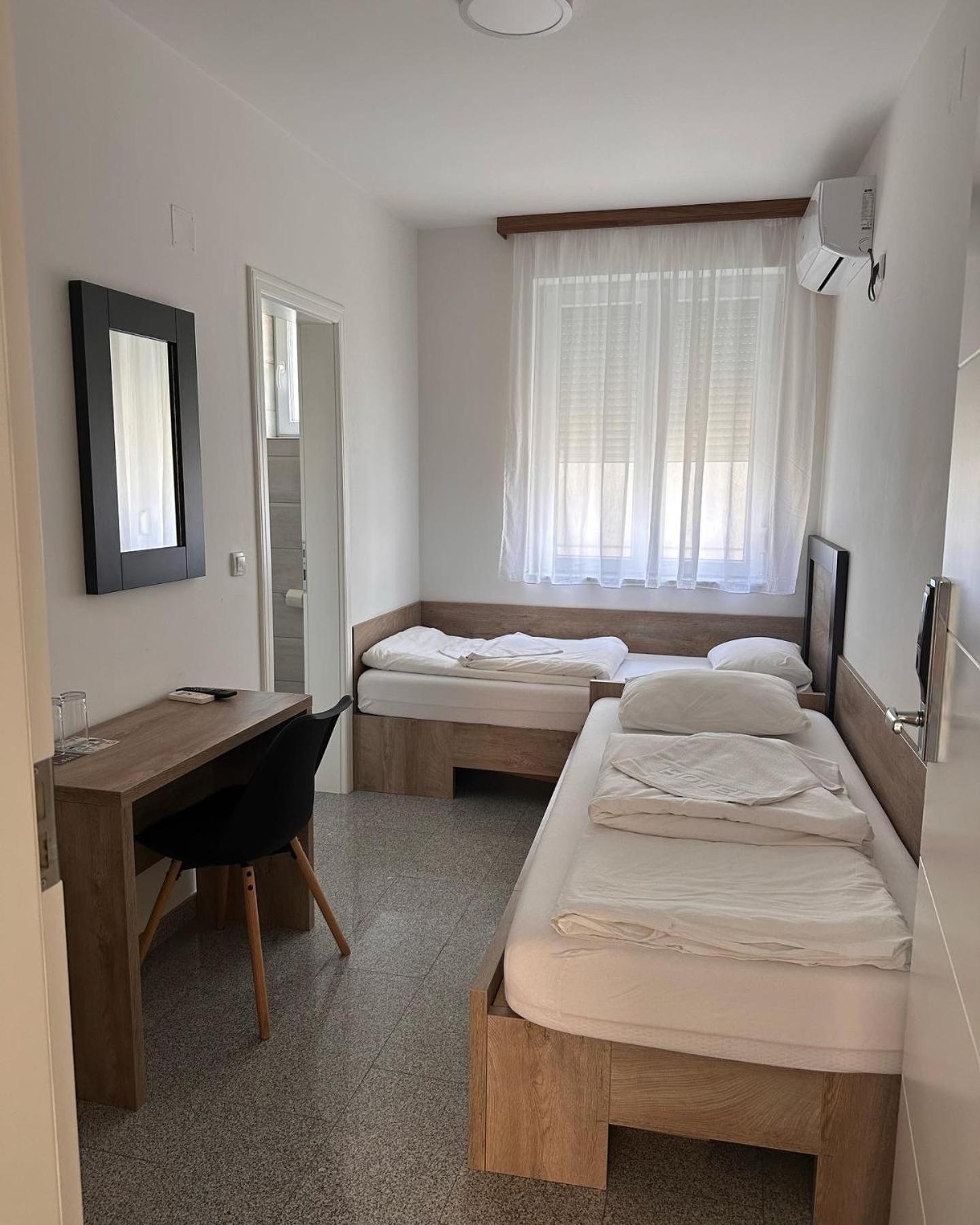 Motel Centar ビイェリナ エクステリア 写真