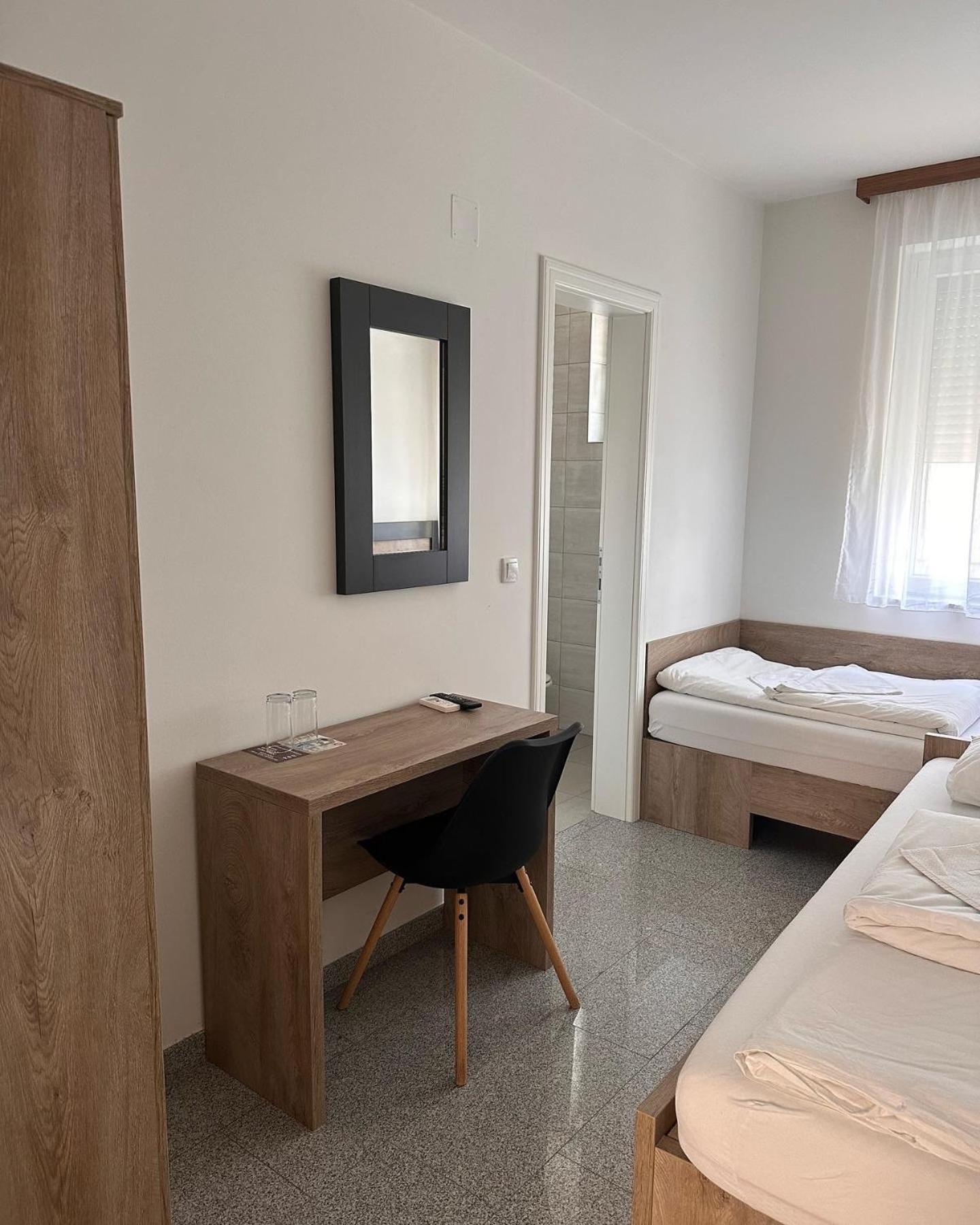 Motel Centar ビイェリナ エクステリア 写真
