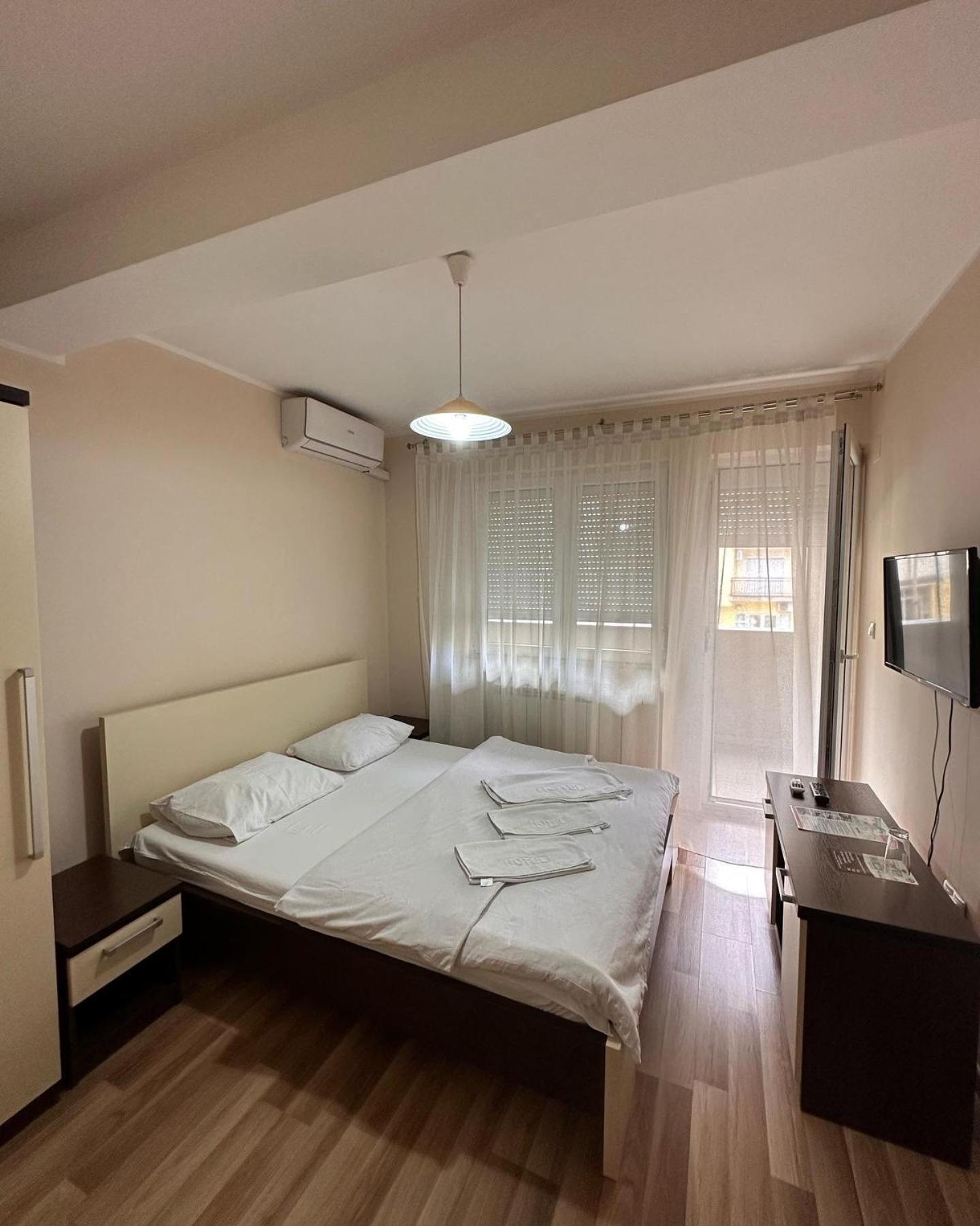 Motel Centar ビイェリナ エクステリア 写真