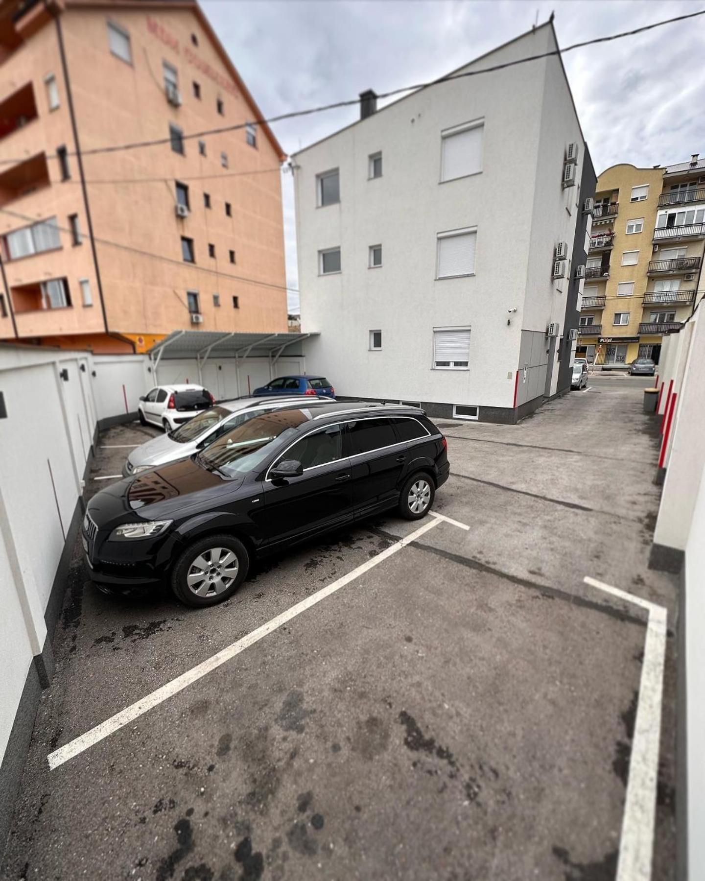Motel Centar ビイェリナ エクステリア 写真
