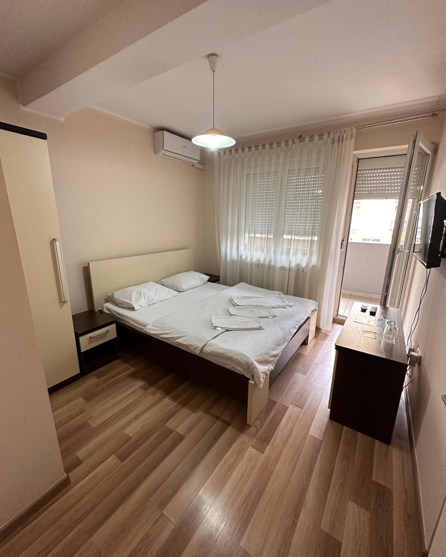 Motel Centar ビイェリナ エクステリア 写真
