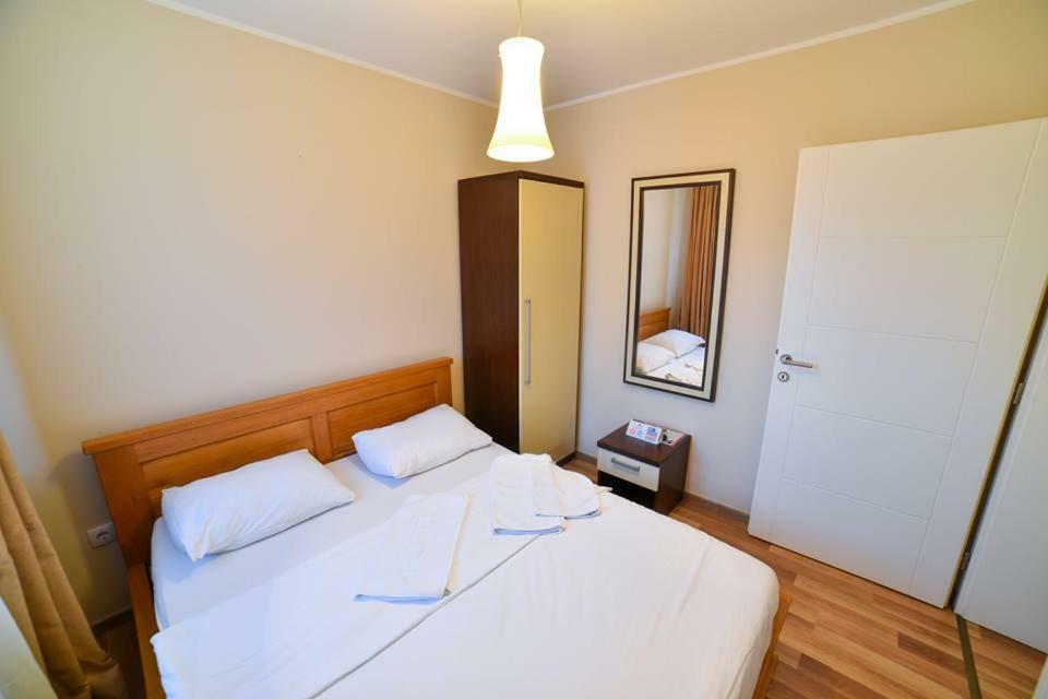 Motel Centar ビイェリナ エクステリア 写真